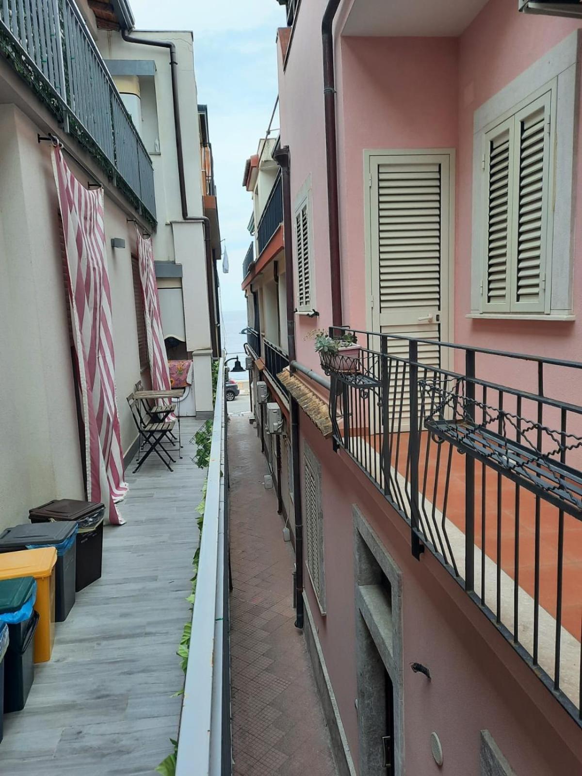 Casa Macalle - - Taormina Letojanni